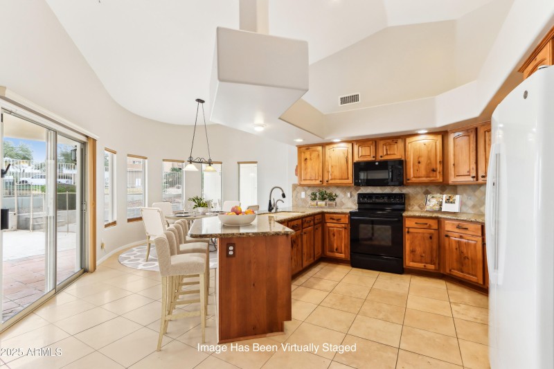 16-print-E Trailridge Cir 2-016