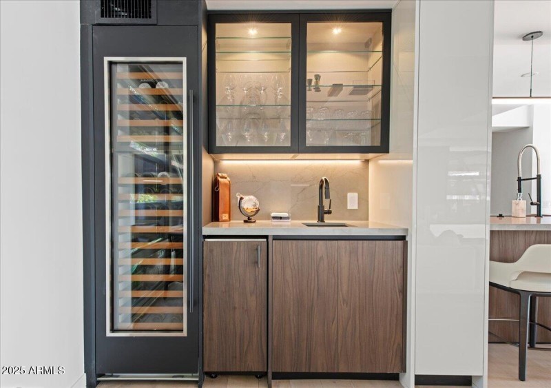 03-7157 E Rancho Vista Dr #4001 03