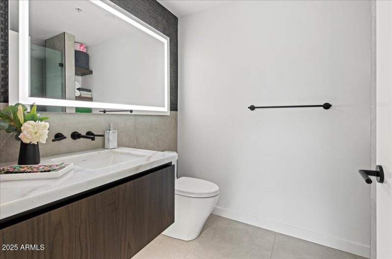 15-7157 E Rancho Vista Dr #4001 15