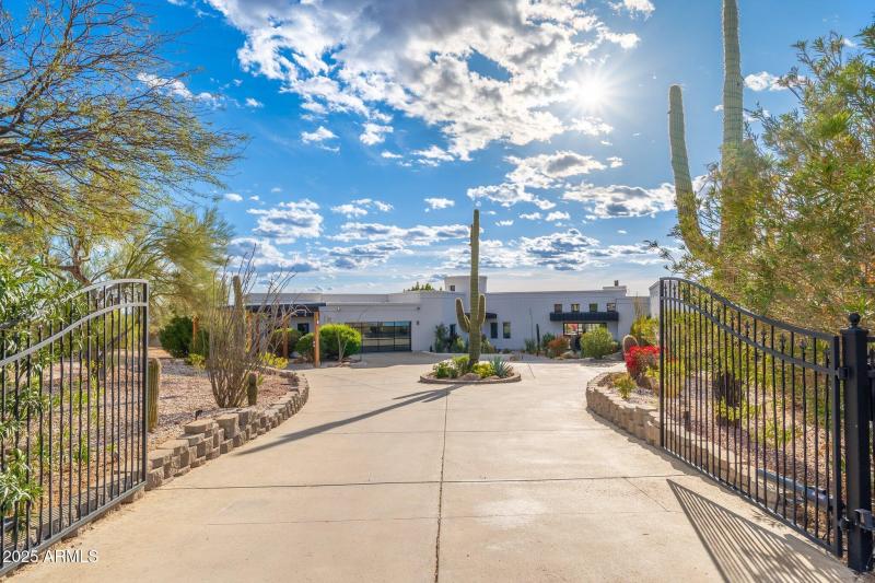 9525 E Buckskin Trl - 01