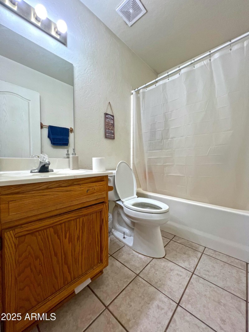 Unit 2-Bathroom