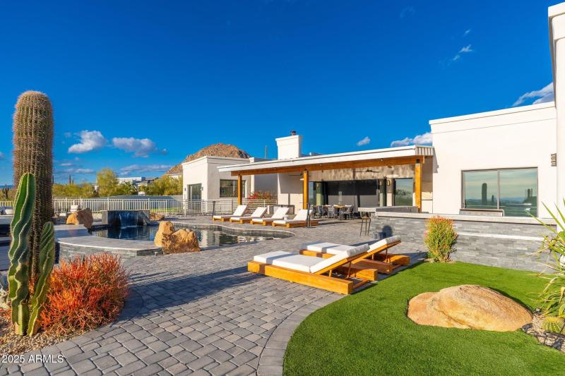 9525 E Buckskin Trl - 67