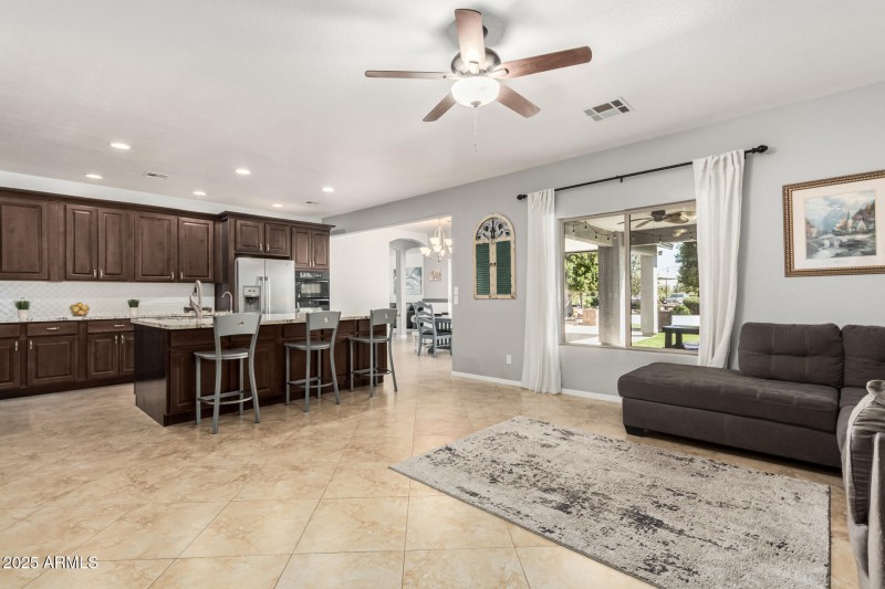 Living Room/Kitchen