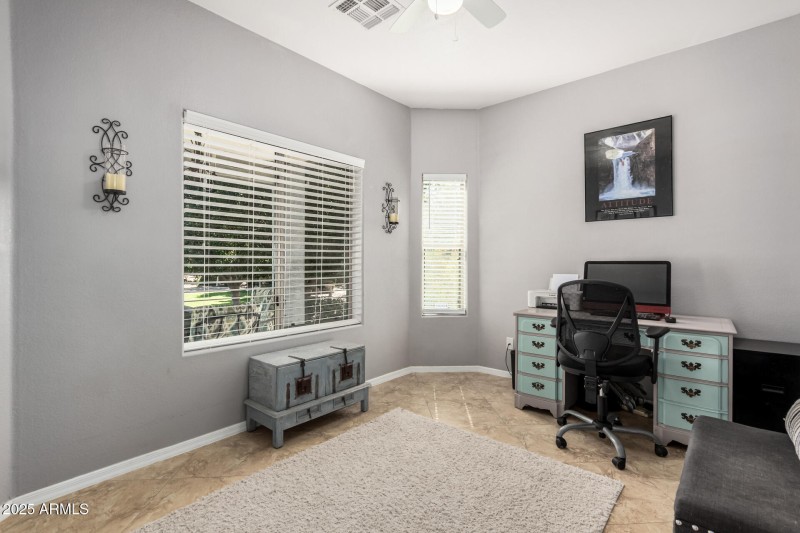 Den/Sitting Room