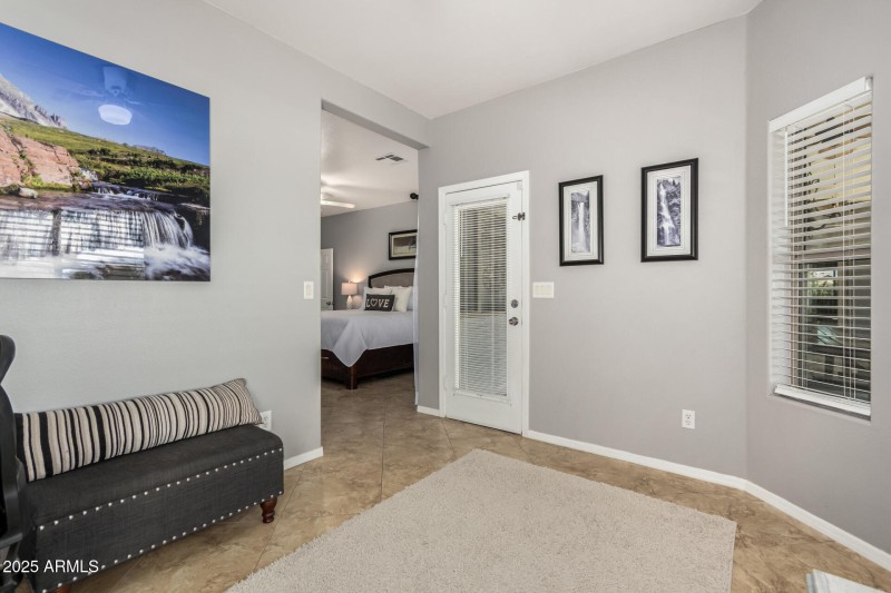 Den/sitting room