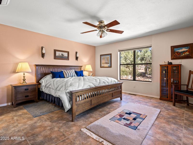 15555 S Middle Ridge Rd-51