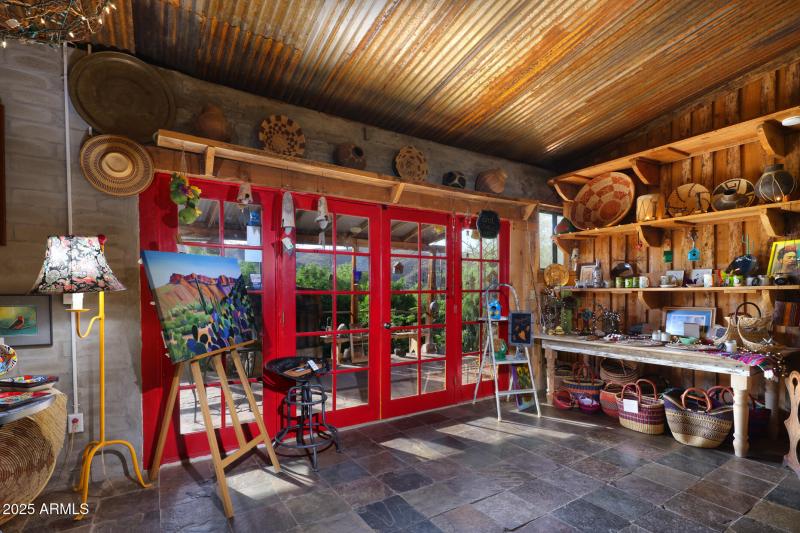 Market and Gift Shop