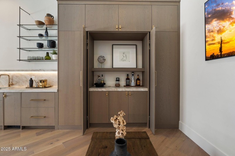 TV or game area beside great room