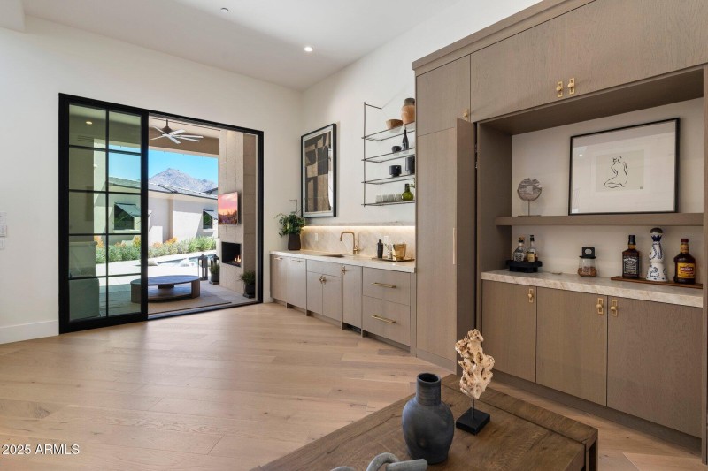 Builtins and bar too