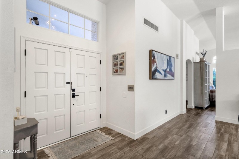 5-web-or-mls-5015-e-karen-dr
