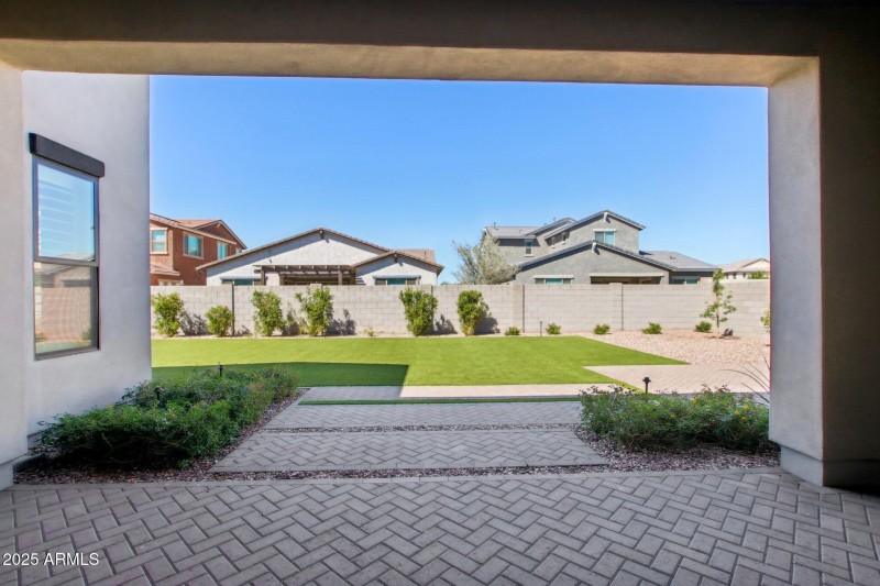 52-web-or-mls-E Sagebrush St-052