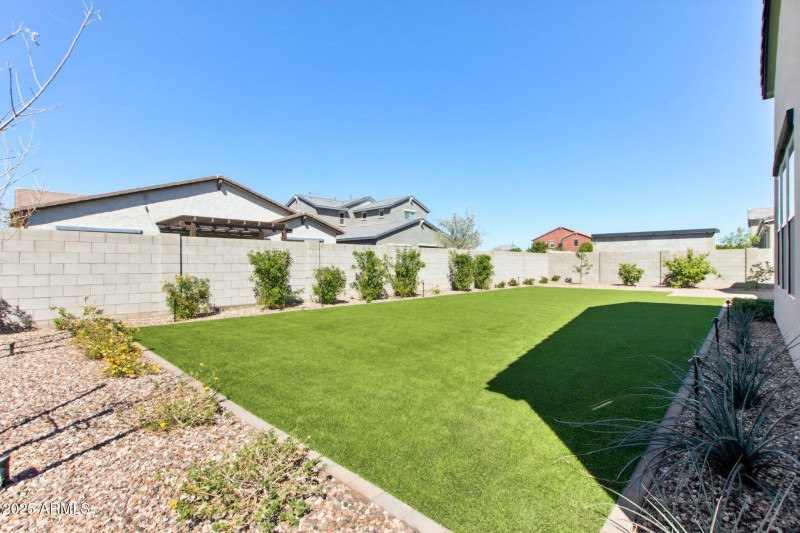 57-web-or-mls-E Sagebrush St-057