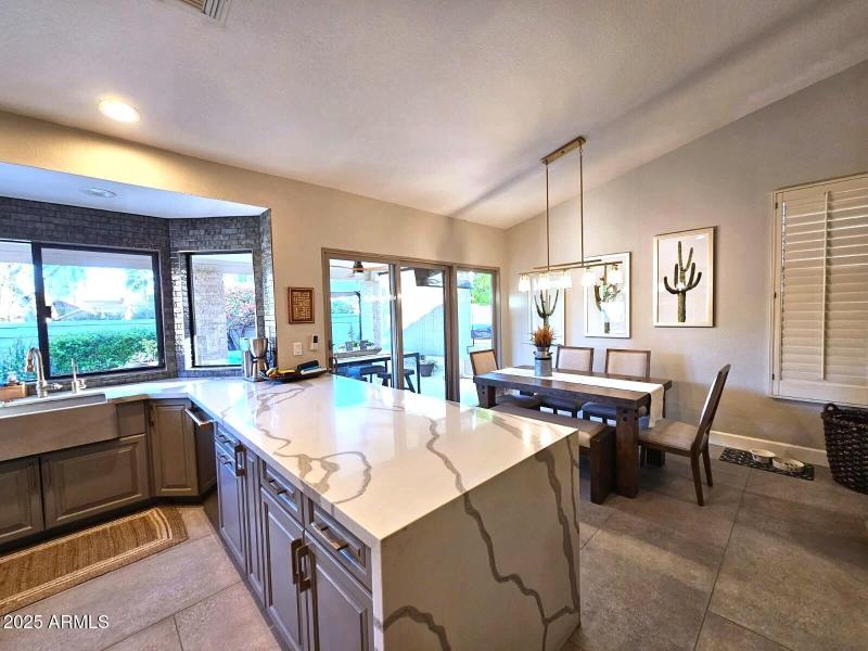 Kitchen & Dining Area