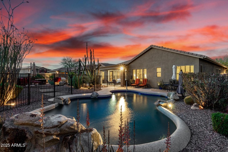 Rolling Green Pool