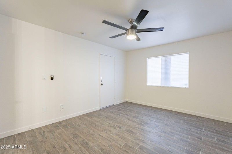21-web-or-mls-Biltmore-21