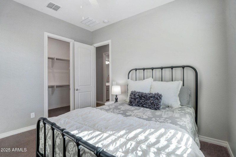 guest room 3