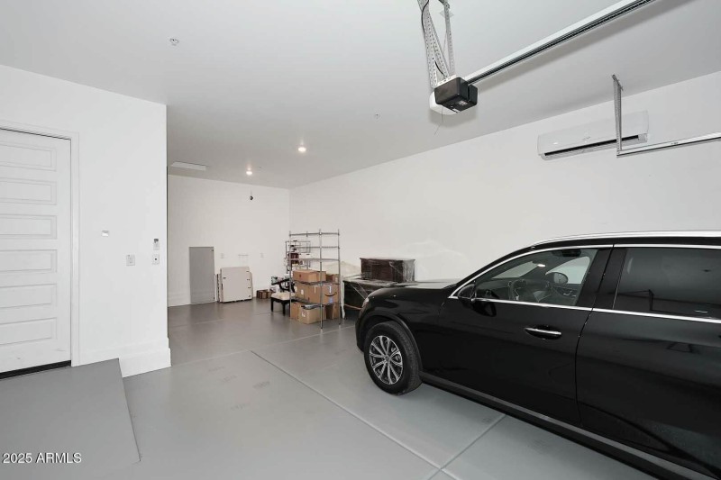 Air conditioned garage