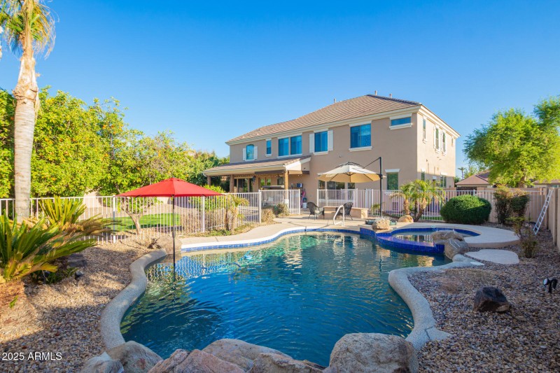 65 - Desert Inn 950