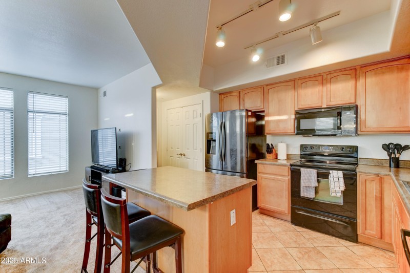 2402 E. 5th St. #1532-8