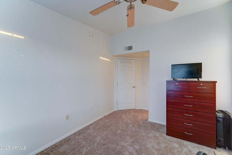 2402 E. 5th St. #1532-25