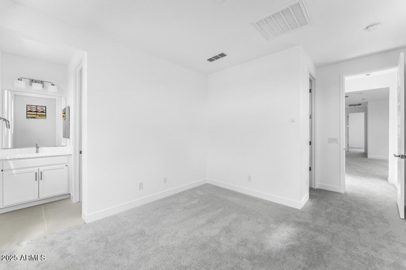 hj-az-phoenix-la-mira-revere-5851-south-