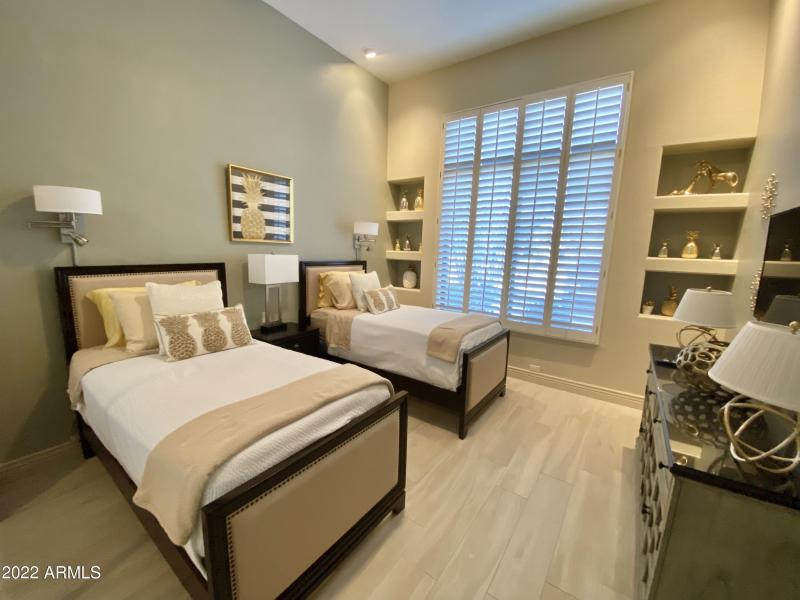 29E86AEB-C0A9-4819-B92E-419258583782