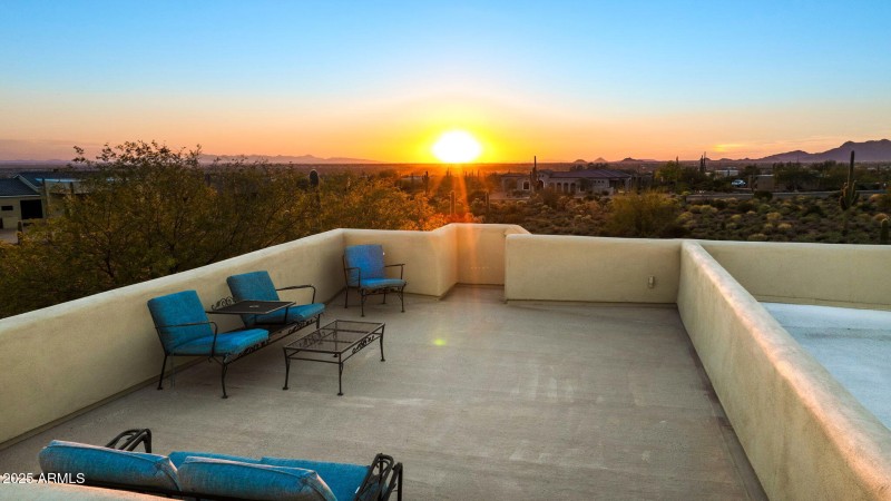 008__7160 E Grand View Ln