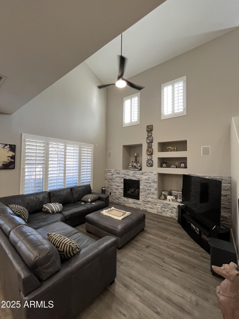 7) 55149-67e110e7b1fbc