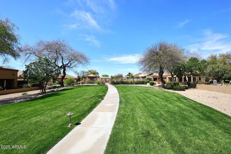 Common Area behind Home2