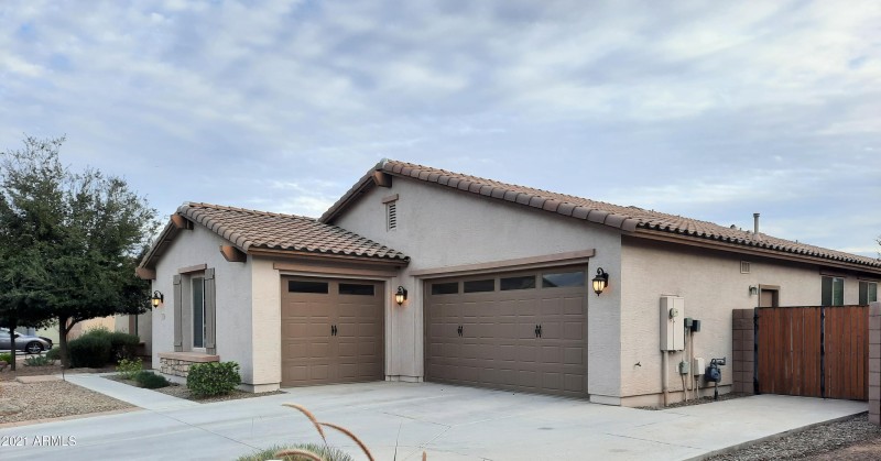 3 car garage