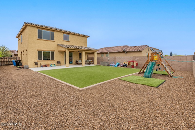 608 E Pasaro Dr-45