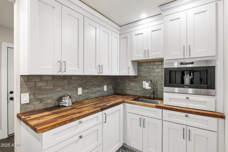 008_Kitchen