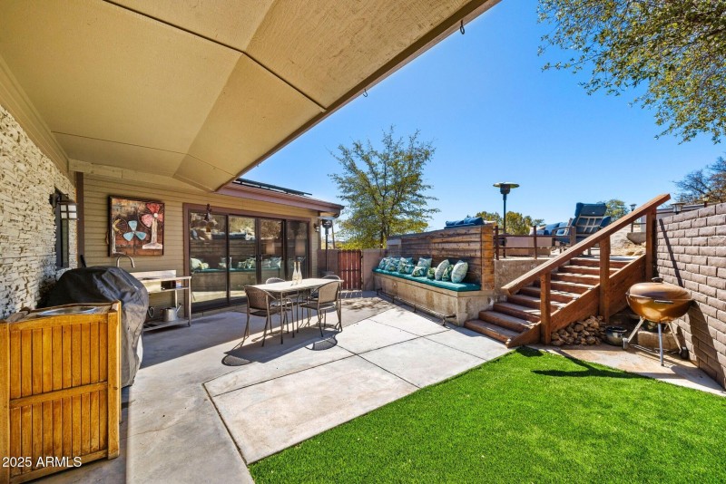 040_Back Patio