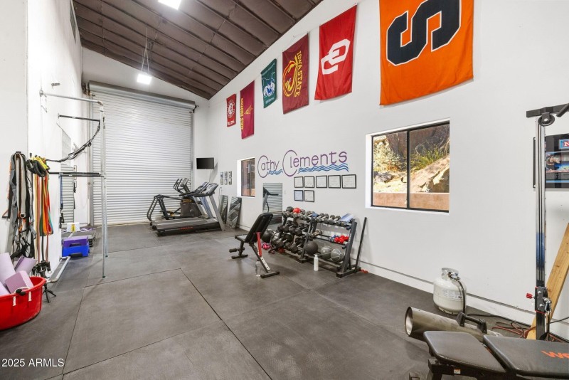 046_RV Garage
