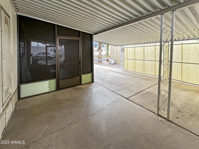 EXTRA LARGE CARPORT