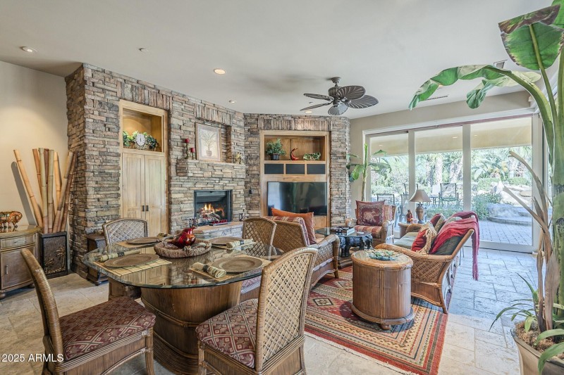 027_Casita Living Room