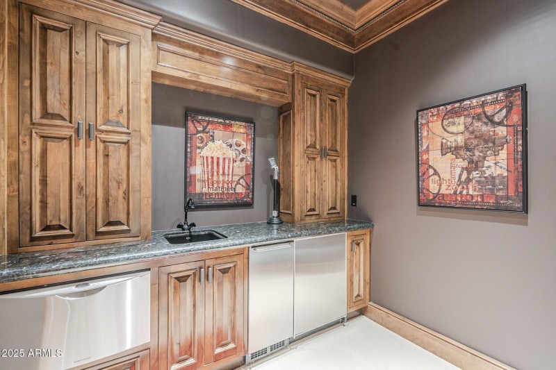 055_Theater Room Wet Bar