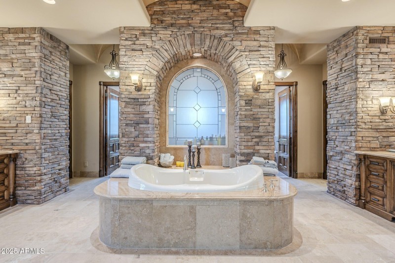 062_Primary Bathroom