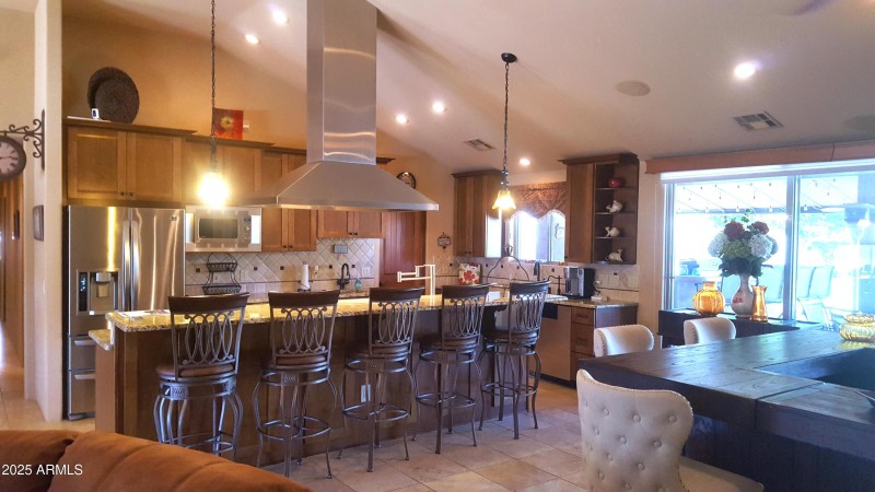 Kitchen Island Area2