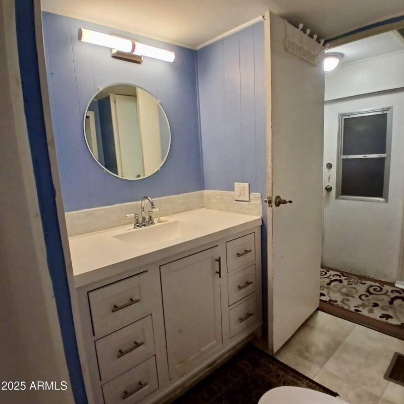 Bathroom vanity