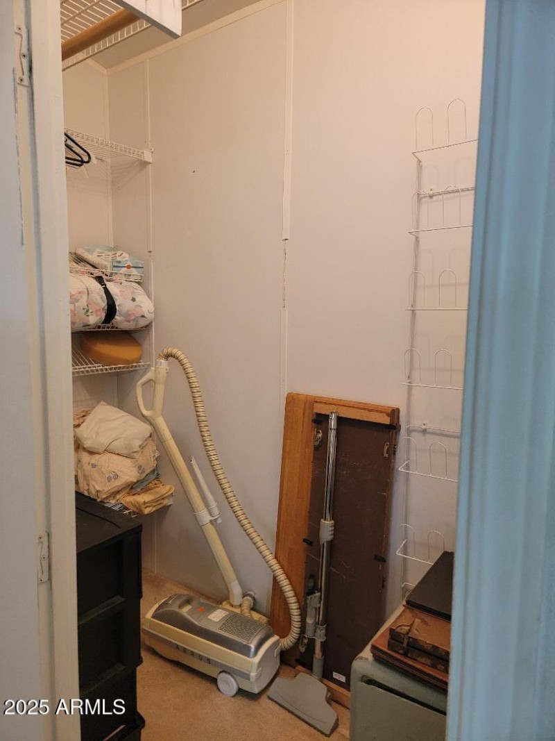 813 master closet