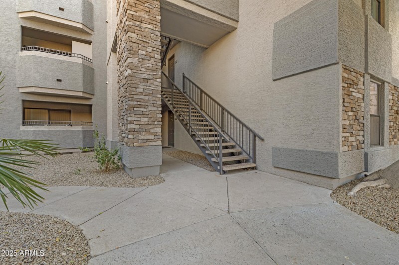 2025 E Campbell Ave apt 114-2