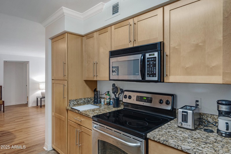 2025 E Campbell Ave apt 114-10
