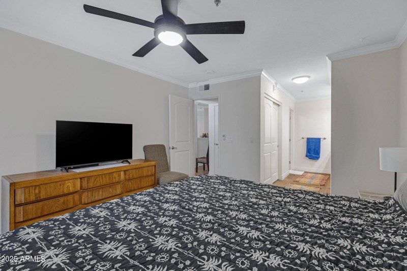 2025 E Campbell Ave apt 114-17