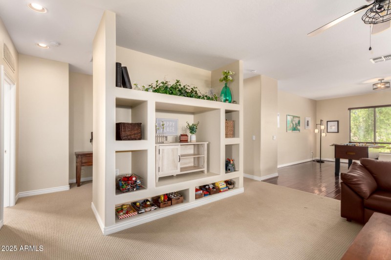 Upstairs Loft & Game Room