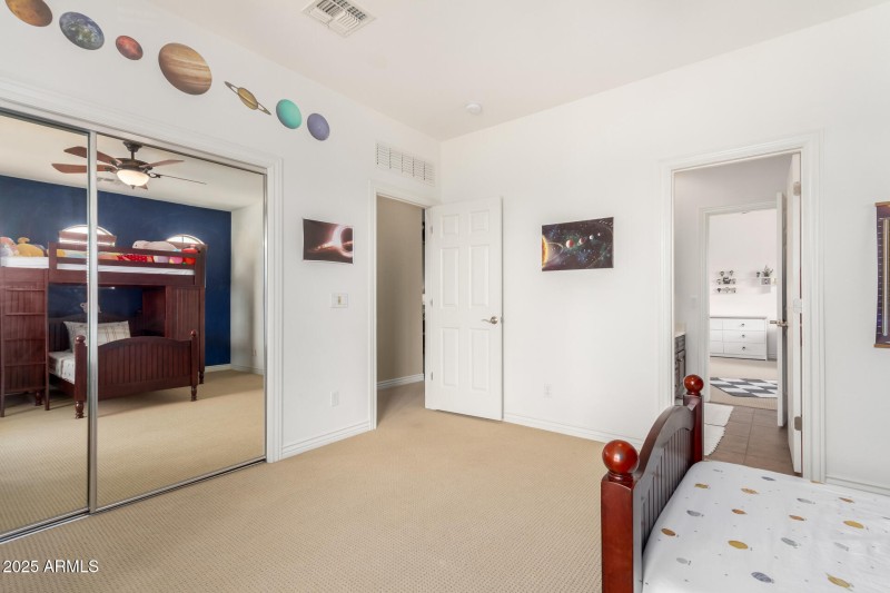 Upstairs Bedroom 2