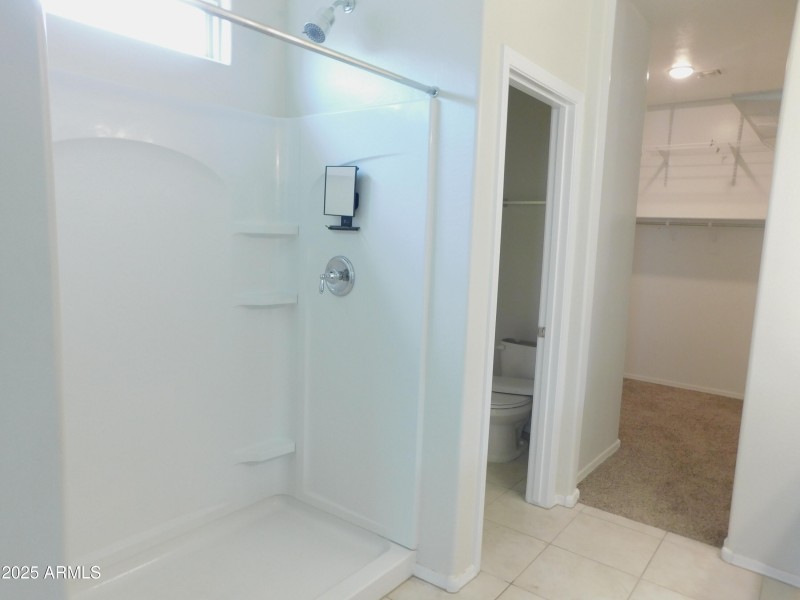 16665NLuna-MasterBath2