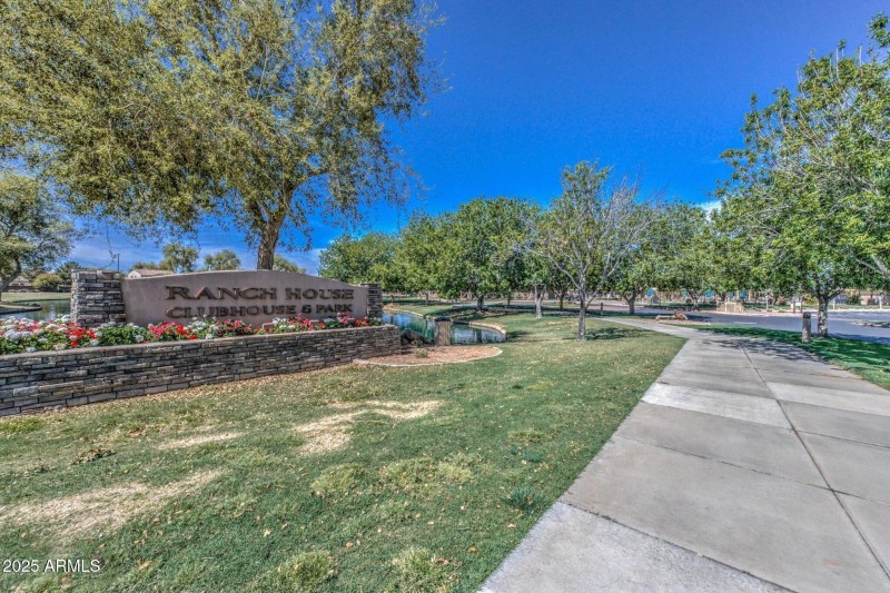 Ranch House Club & Park