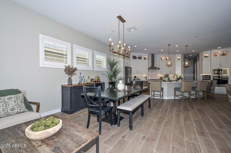 Breakfast Room-Kitchen