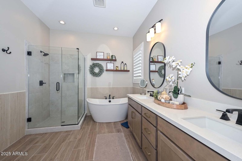Primary Bath2